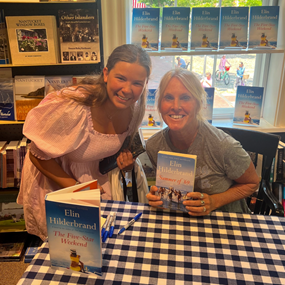 Natalie Smith meets author Elin Hilderbrand at a book signing in Nantucket